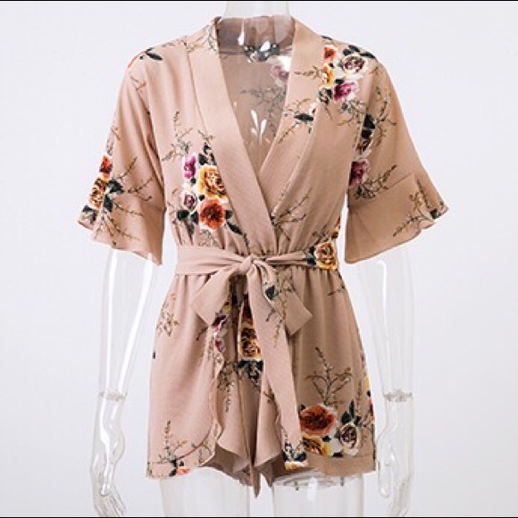 Flirty floral romper playsuit in tan!. - Picture 3 of 6
